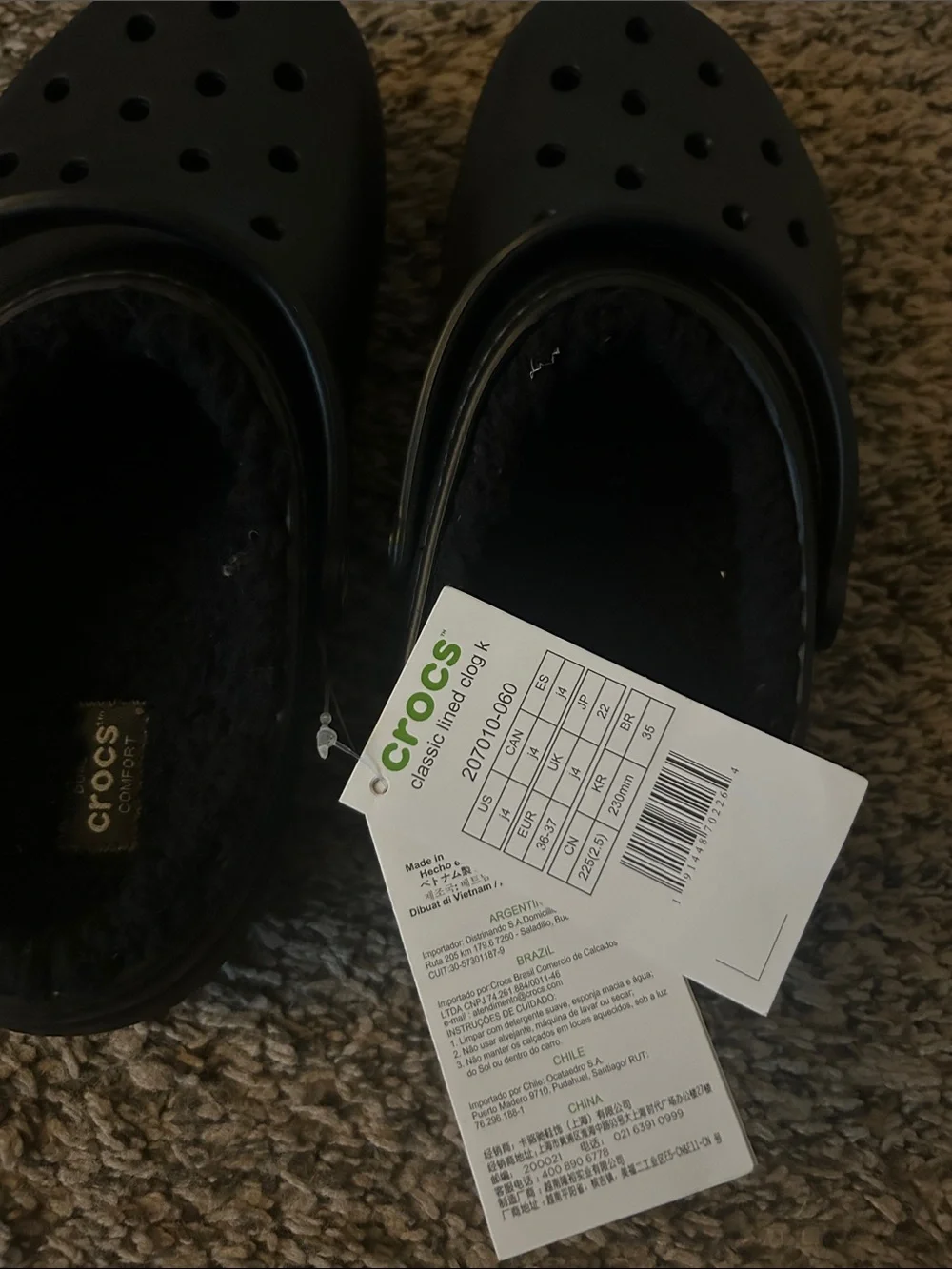 CROCS Kids Black Fuzz-Lined Classic Clog